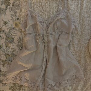 Hinge Lace Top in soft white